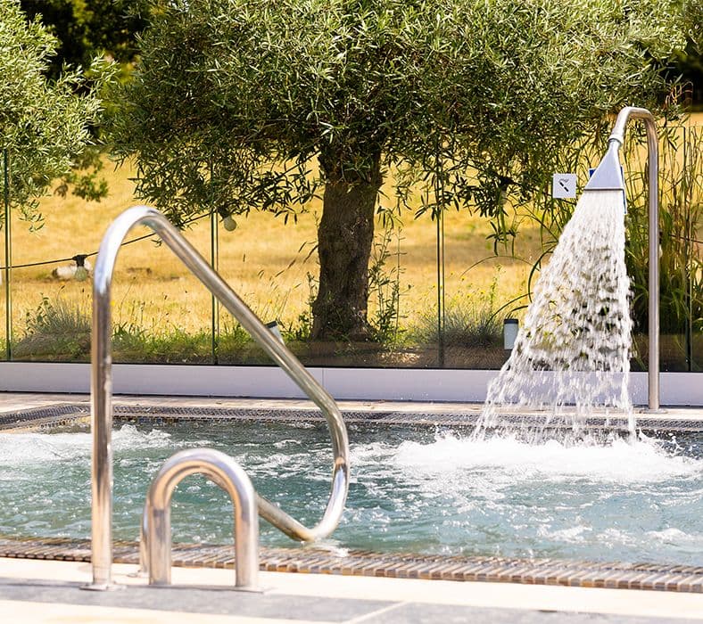 Aqua Roma Leisure