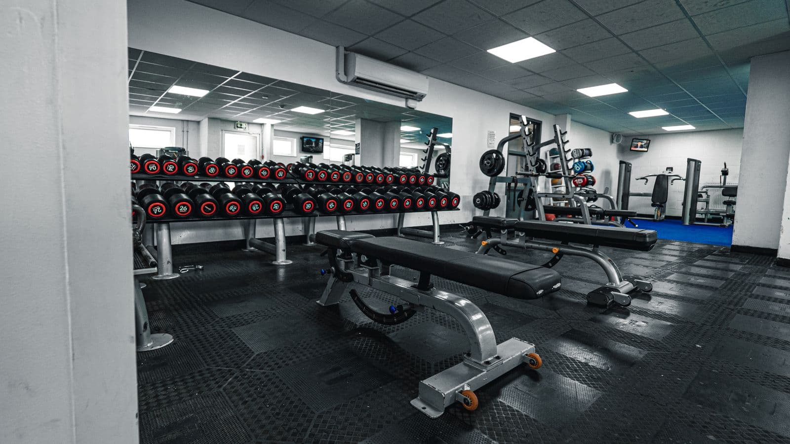 Charters Leisure Centre
