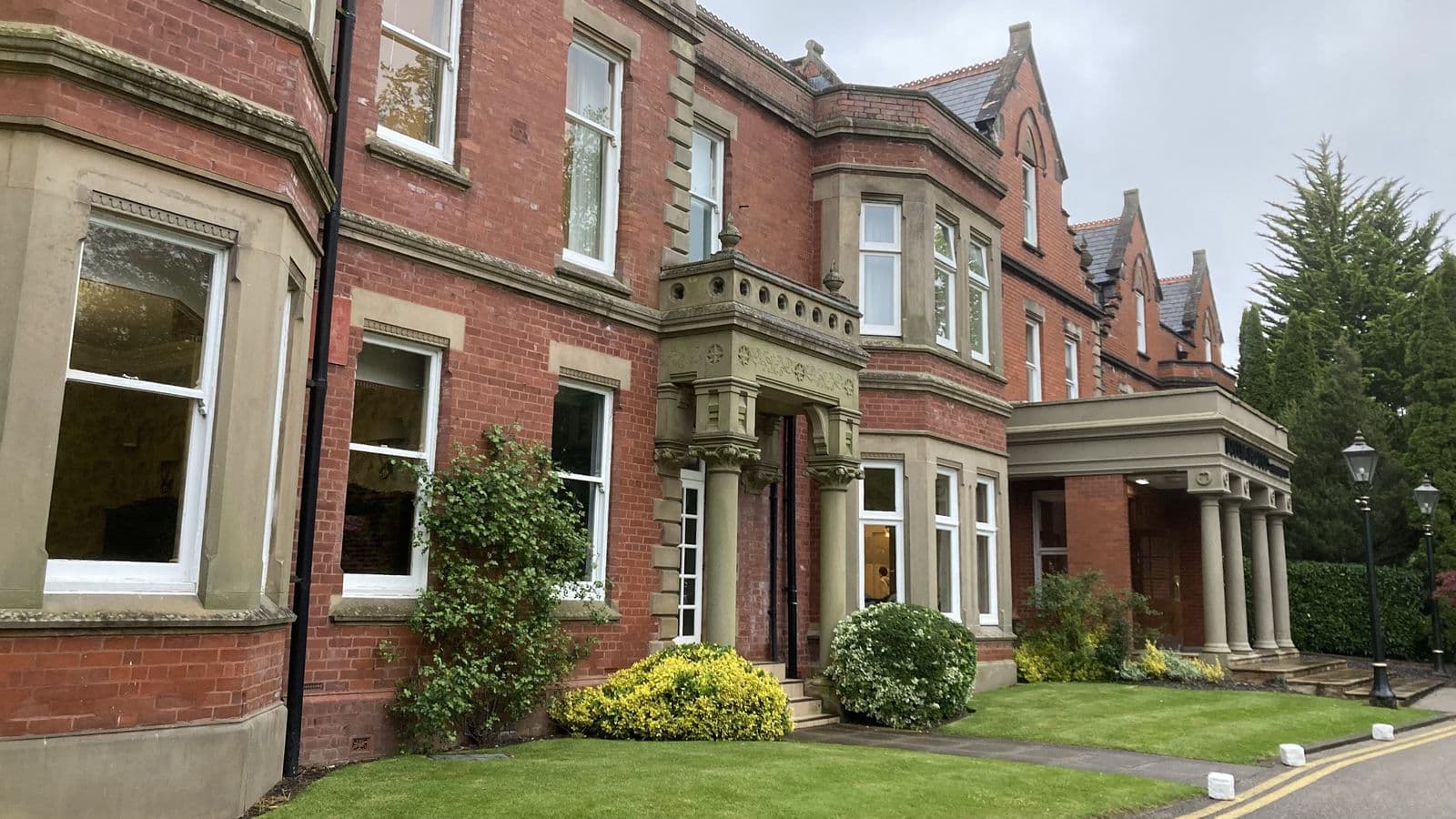 Elements Day Spa - Broughton