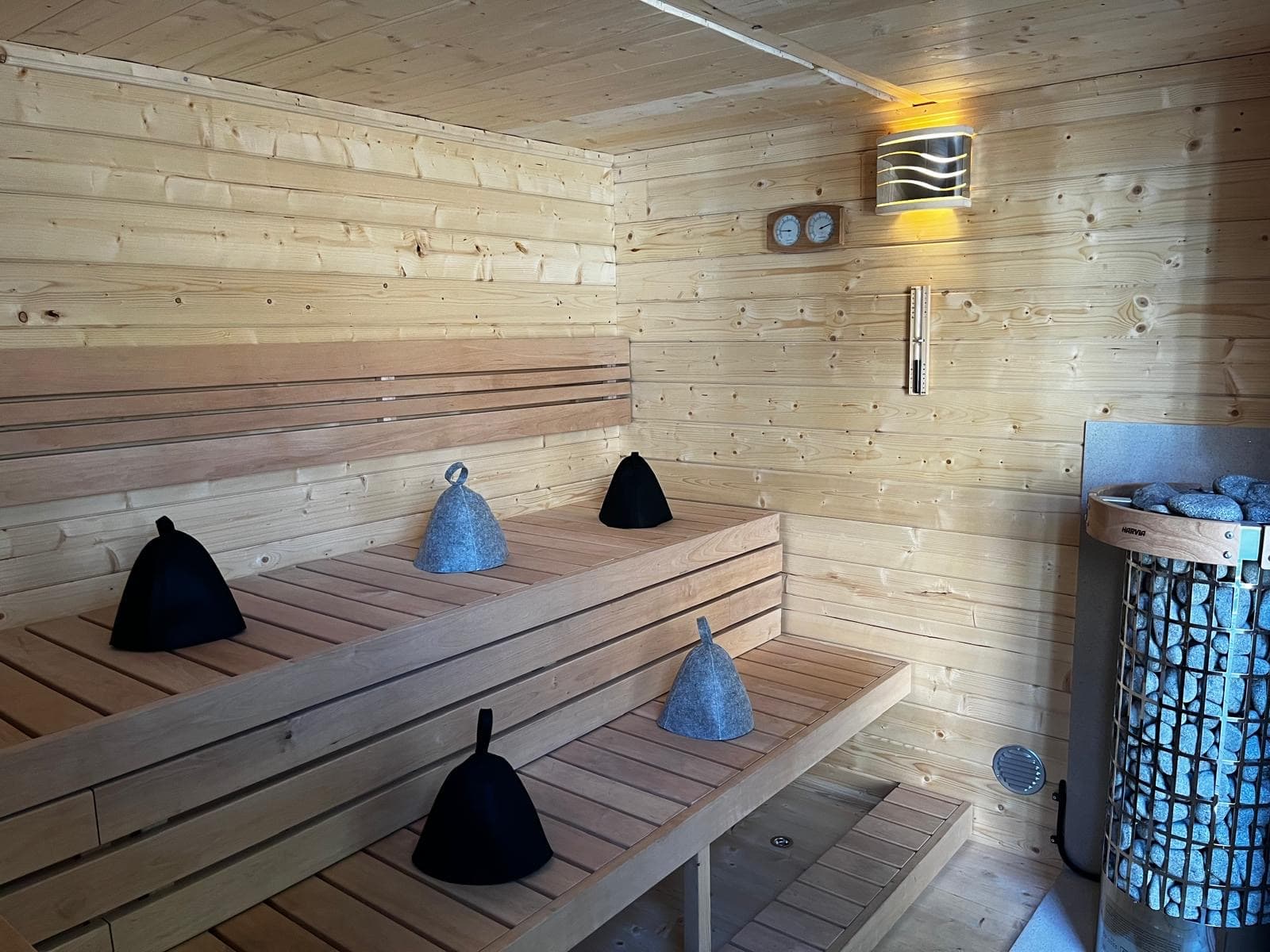 Flame Sauna & Cafe