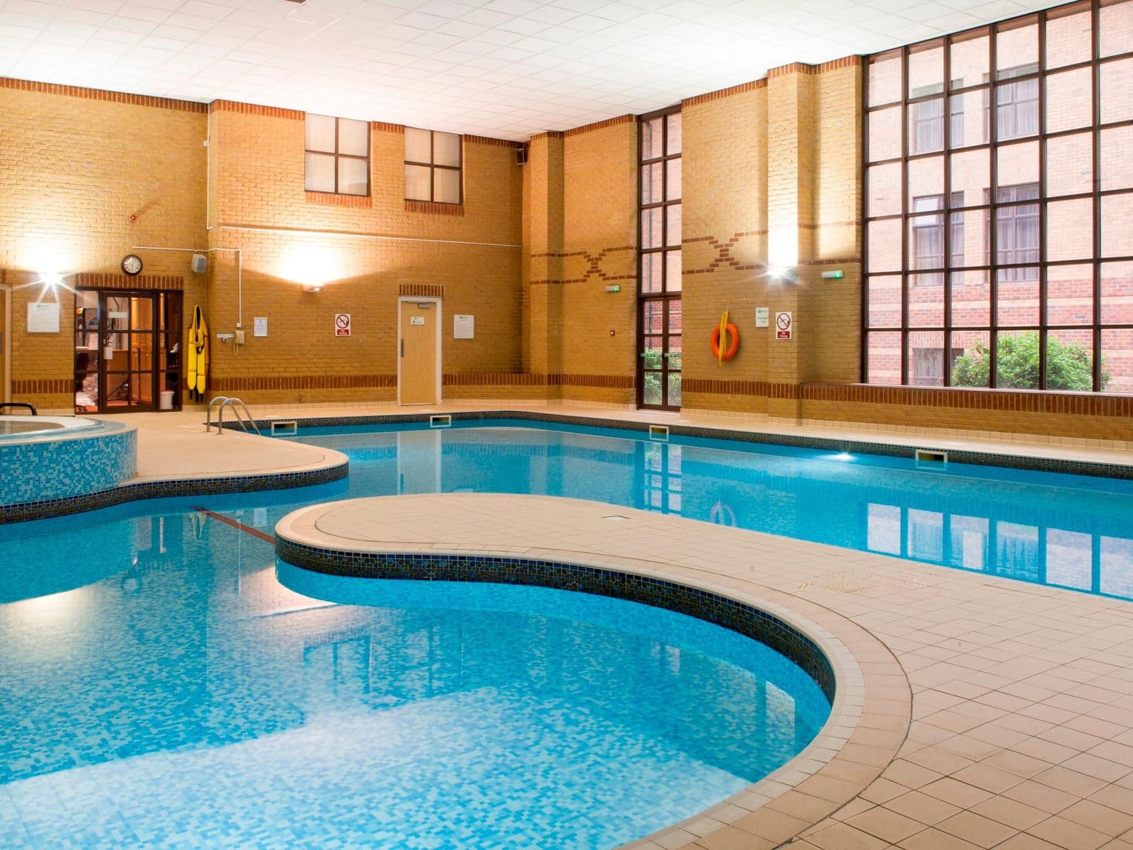 Holiday Inn Rotherham-Sheffield M1,JCT.33 by IHG