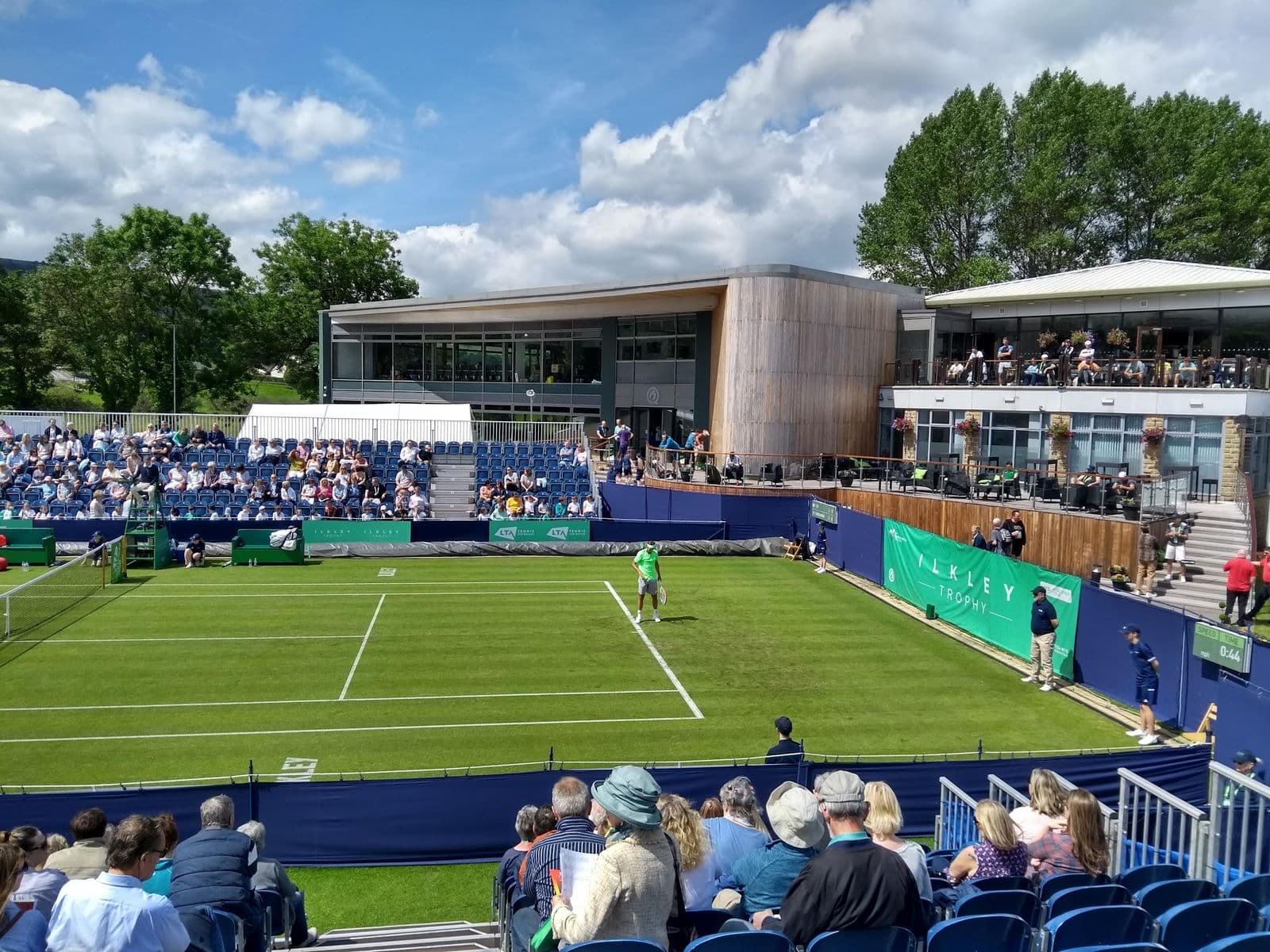 Ilkley Lawn Tennis & Squash Club
