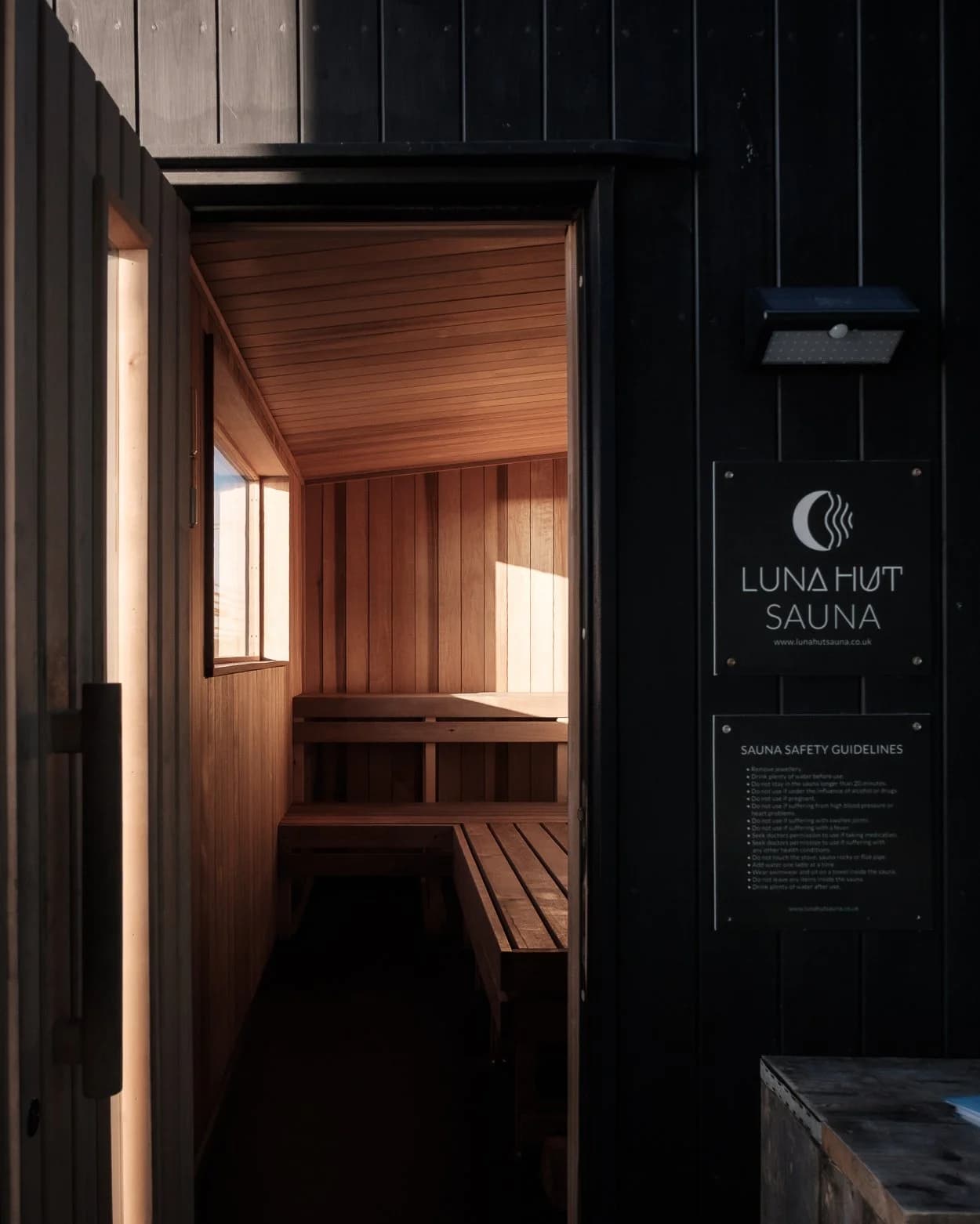 Luna Hut Sauna Worthing